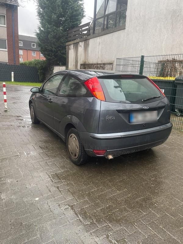 Gebraucht Ford Focus 116 PS (85 kW) 2004 Grau Kleinwagen