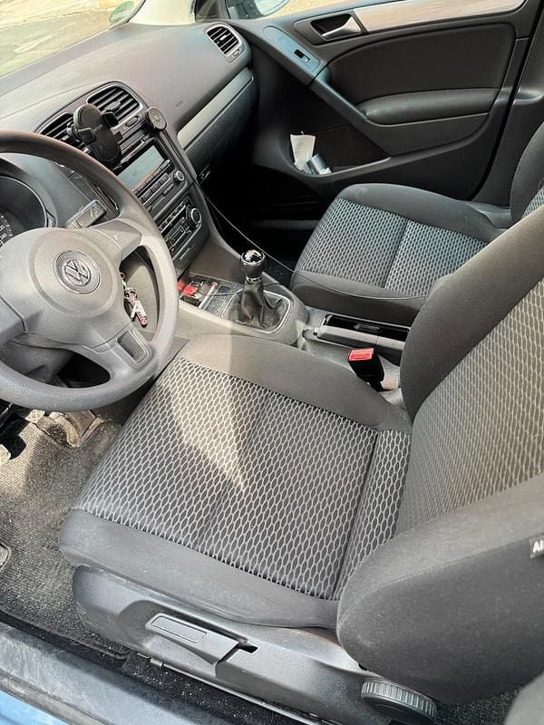 Second-hand VW Golf VI 80 CP (58 kW) 2010 Albastru Hatchback