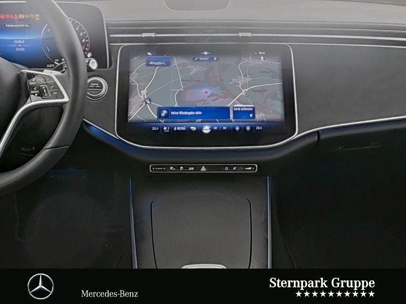 Gebraucht Mercedes E300 197 PS (144 kW) 2024 Grau Kombi