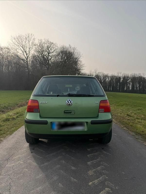 Gebraucht VW Golf IV 101 PS (74 kW) 1999 Grün Kleinwagen