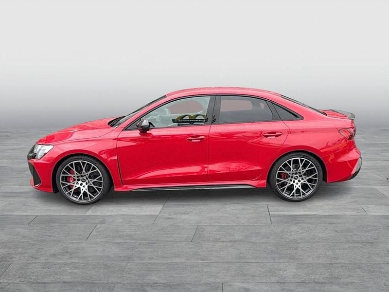 Gebraucht Audi RS3 Ambiente 400 PS (294 kW) 2024 Progressivrot metallic Limousine