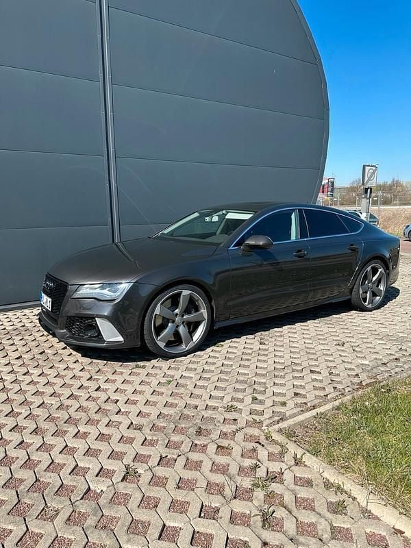 Grau Gebraucht 2012 Audi S7 Kleinwagen | 24.499 € (Fairer Preis) - Bild 1/4