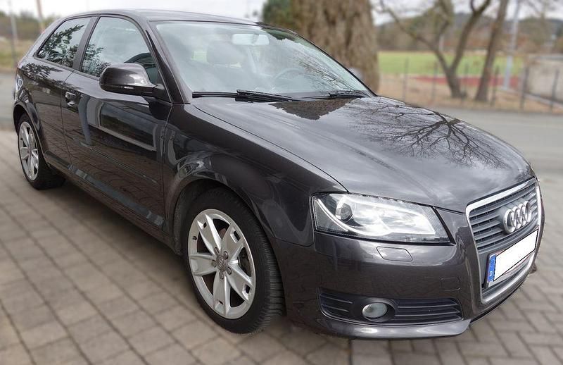Gebraucht Audi A3 Ambition 125 PS (91 kW) 2009 Grau Kleinwagen