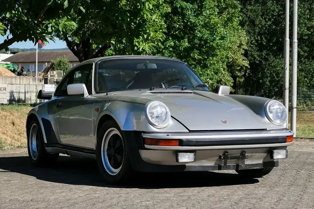 Gebraucht Porsche 911 Turbo 300 PS (220 kW) 1981 Silber Coupé