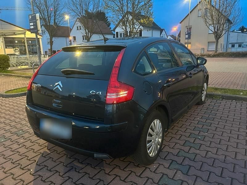 Gebraucht Citroën C4 95 PS (69 kW) 2010 Blau Limousine