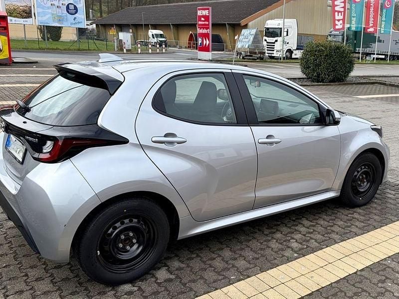 Gebraucht Mazda 2 92 PS (67 kW) 2023 Silber Kleinwagen