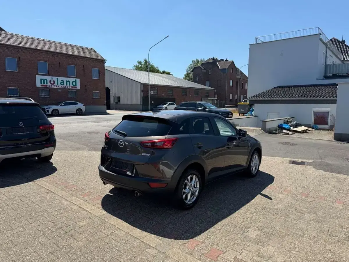 Gebraucht Mazda CX-3 Exclusive-Line 120 PS (88 kW) 2016 Titanium flash SUV