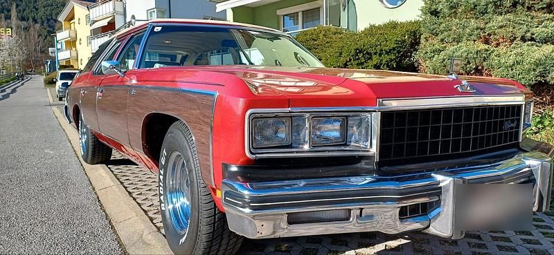 Gebraucht Chevrolet Caprice 150 PS (110 kW) 1975 Rot Limousine