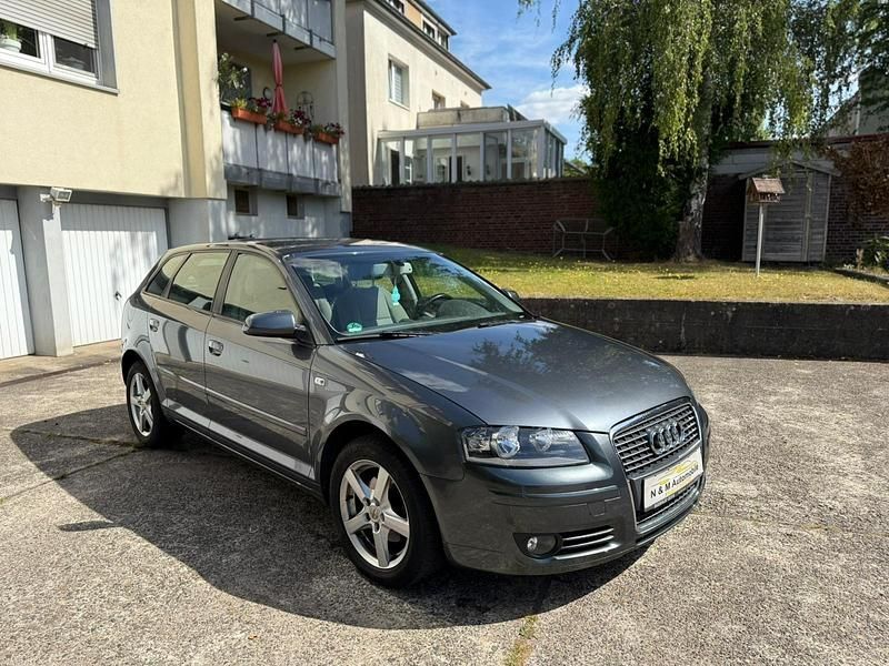 Grau Gebraucht 2006 Audi A3 Sportback Limousine | 4.500 € (Guter Preis) - Bild 1/4