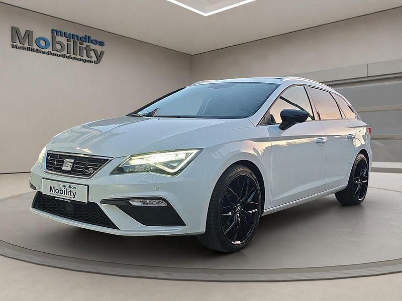 Weiß Gebraucht 2018 Seat Leon ST Beats Kombi | 14.980 € (Fairer Preis) - Bild 1/4