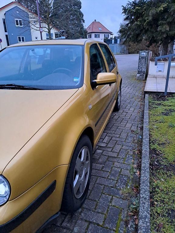 Gebraucht VW Golf III 75 PS (55 kW) 1999 Gold Limousine