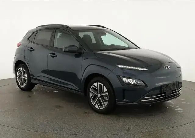 Teal blue metallic Neu 2024 Hyundai Kona Edition SUV | 31.495 € (Fairer Preis) - Bild 1/3