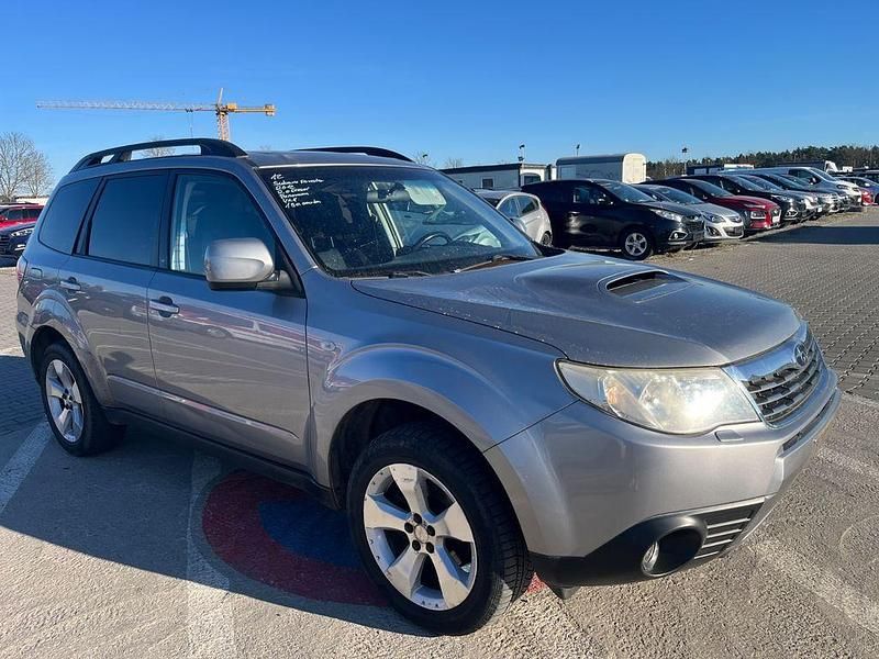 Gebraucht Subaru Forester Comfort 147 PS (108 kW) 2011 Silber SUV