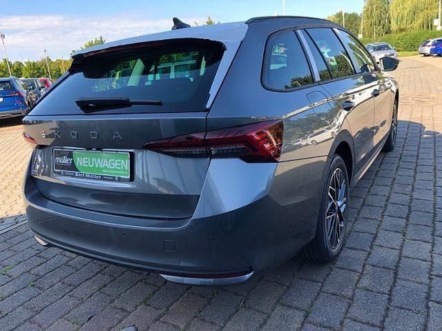 Gebraucht Skoda Octavia Tour 116 PS (85 kW) 2025 Grau (graphitegrau metallic) Kombi