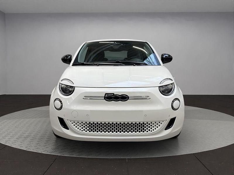 Neu Fiat 500e 69 kW (95 PS) 2026 Weiss Kleinwagen