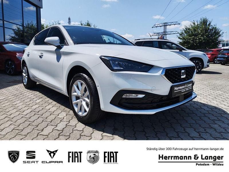 Neu Seat Leon 150 PS (110 kW) 2025 Weiß Limousine