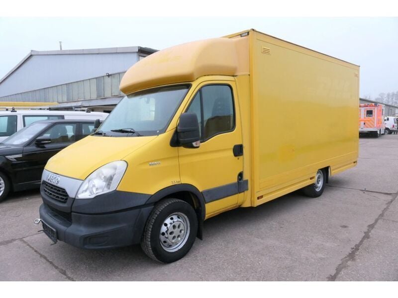 Gebraucht Iveco Daily 106 PS (77 kW) 2013 Gelb Van