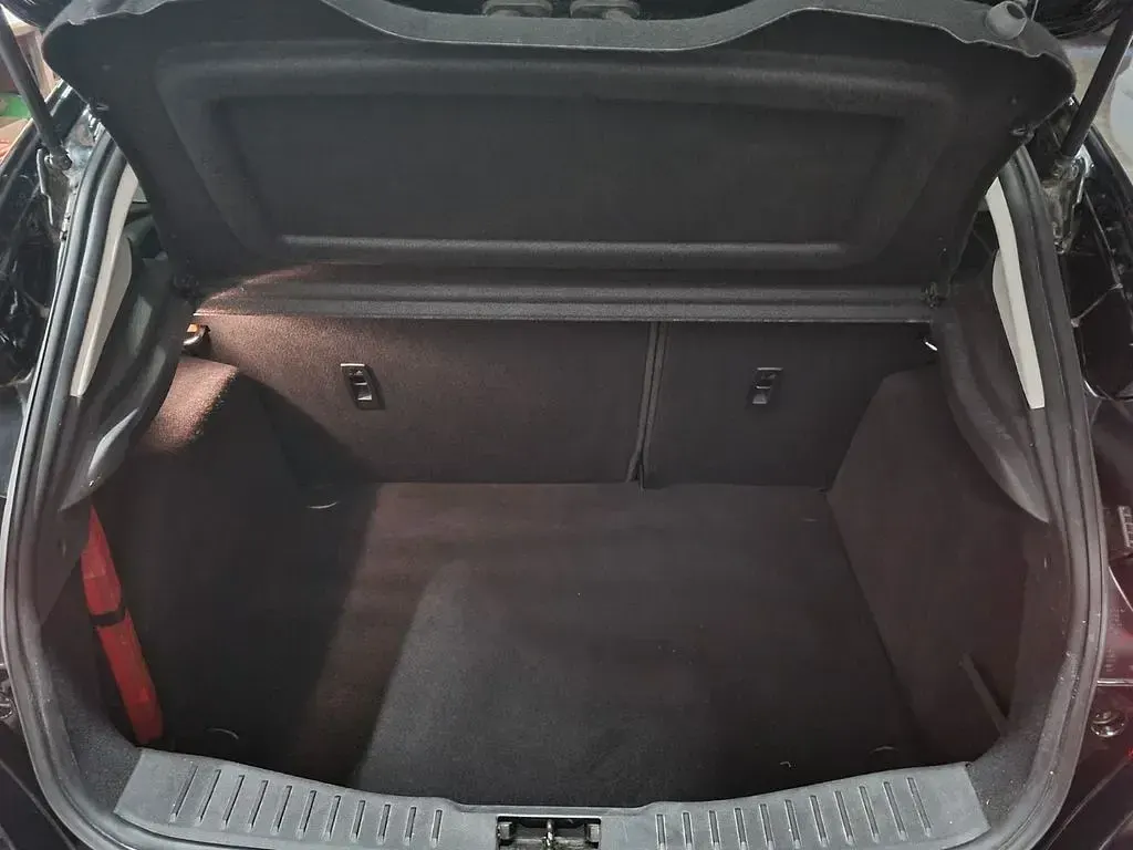 Gebraucht Ford Focus Titanium 125 PS (91 kW) 2018 Schwarz Kleinwagen