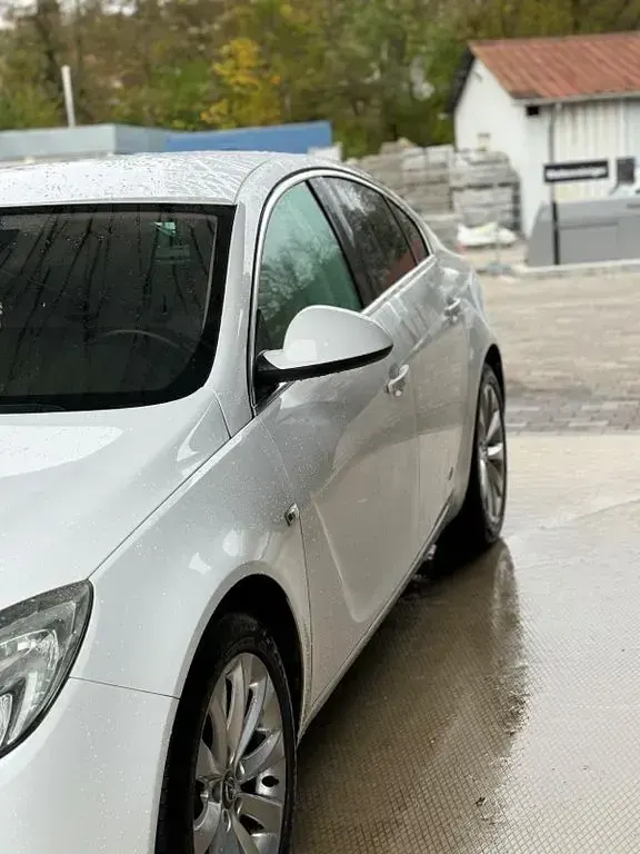 Usata Opel Insignia Active 131 CV (96 kW) 2013 Bianco Berlina