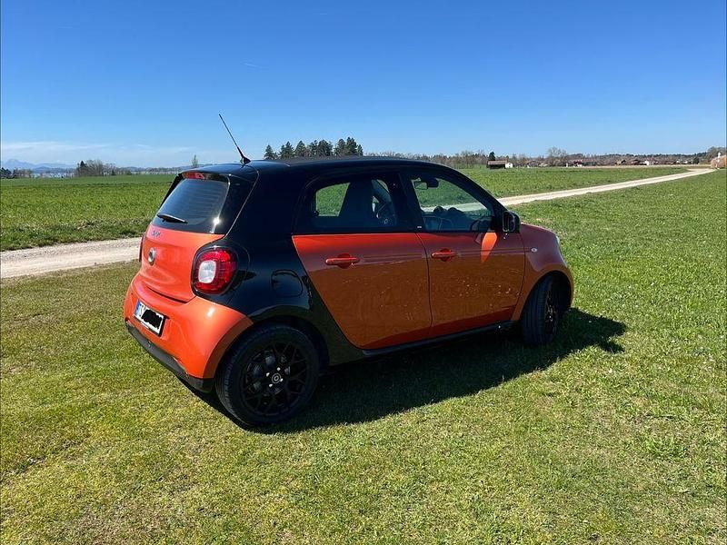 Gebraucht Smart ForFour Prime 90 PS (66 kW) 2015 Schwarz Kleinwagen