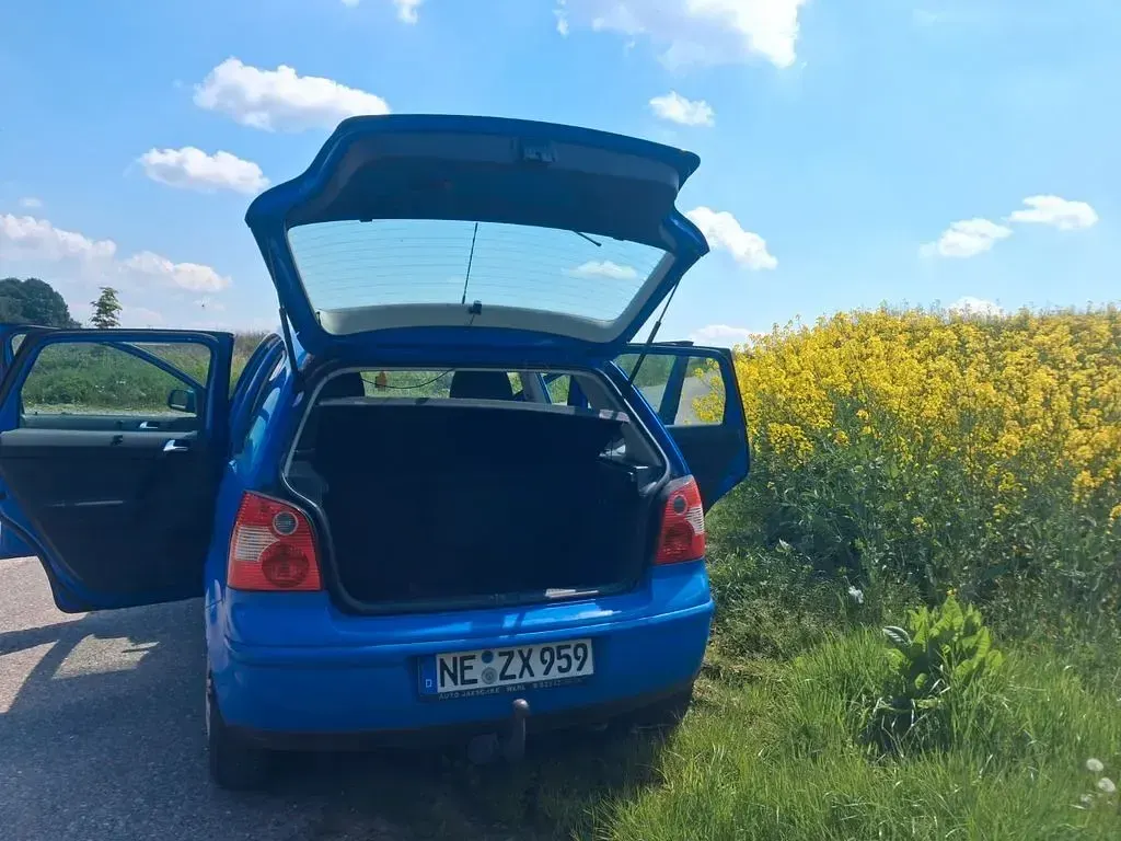 Gebraucht VW Polo Basis 64 PS (47 kW) 2003 Blau Limousine