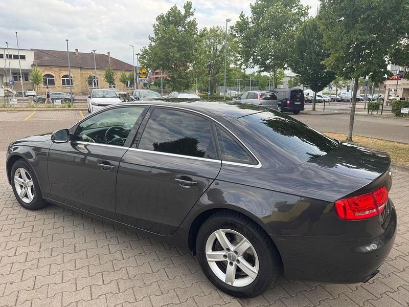 Gebraucht Audi A4 Attraction 179 PS (131 kW) 2010 Limousine