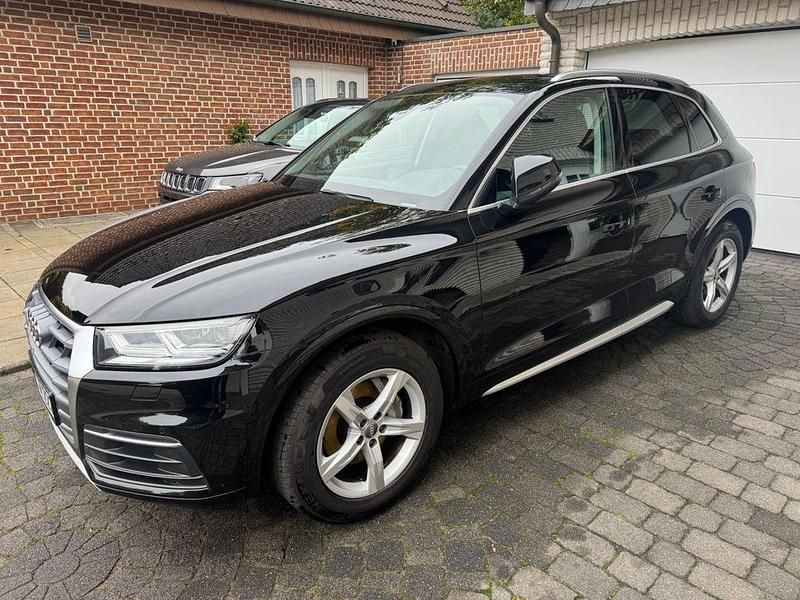 Schwarz Gebraucht 2020 Audi Q5 Sport SUV | 28.950 € (Fairer Preis) - Bild 1/4