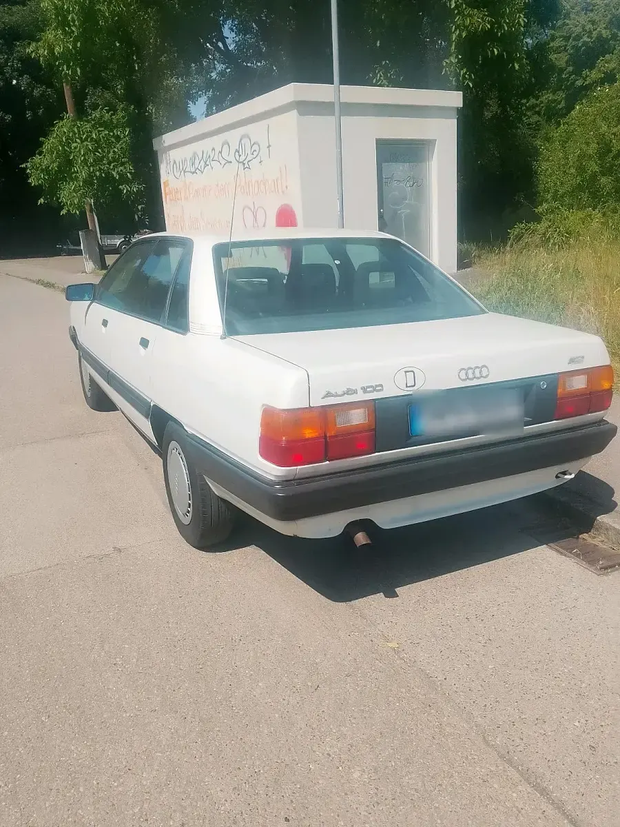 Gebraucht Audi 100 90 PS (66 kW) 1989 Weiß Limousine