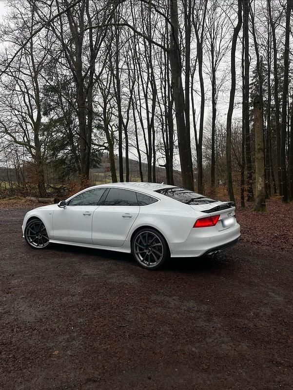 Gebraucht Audi S7 Ambiente 575 PS (422 kW) 2013 Weiß Kleinwagen