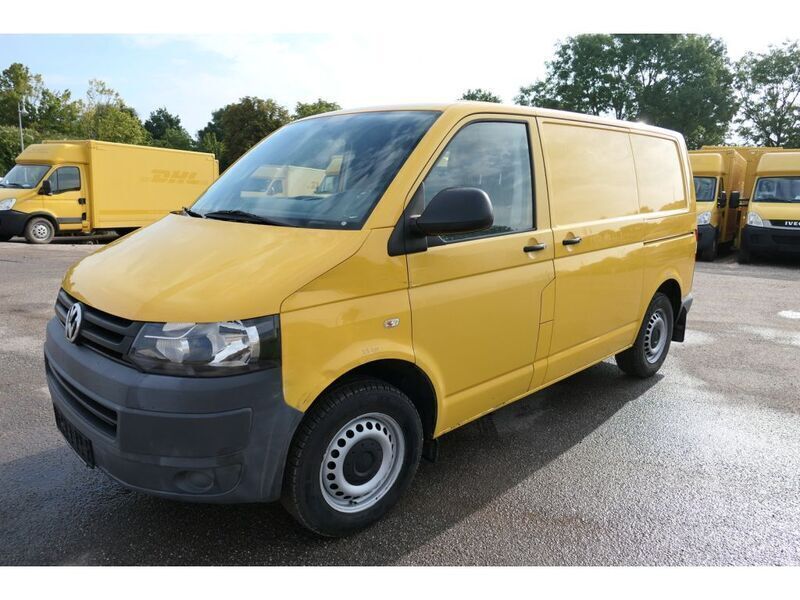 Gebraucht VW T5 84 PS (61 kW) 2011 Ginstergelb r1032 Van