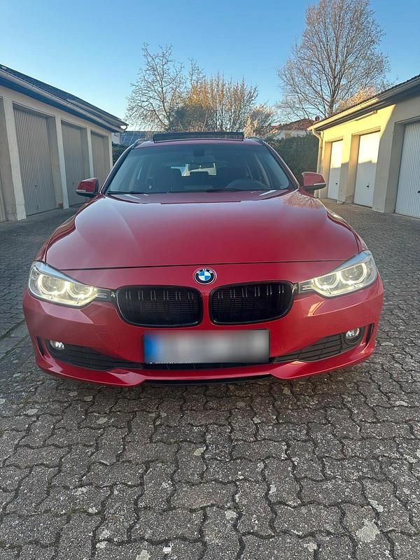 Gebraucht BMW 320 184 PS (135 kW) 2014 Rot Kombi