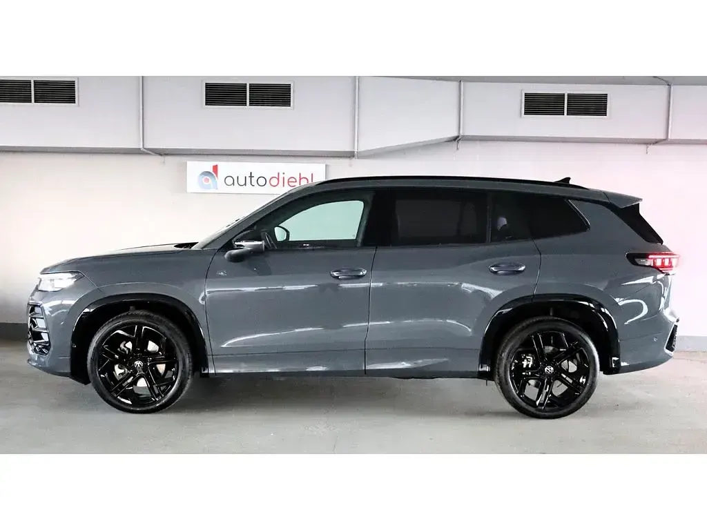 Gebraucht VW Tayron R-line 193 PS (141 kW) 2025 Grau SUV