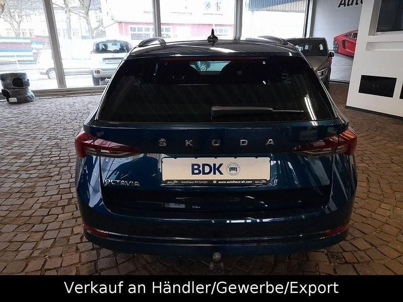 Gebraucht Skoda Octavia Style 150 PS (110 kW) 2023 Blau Kombi