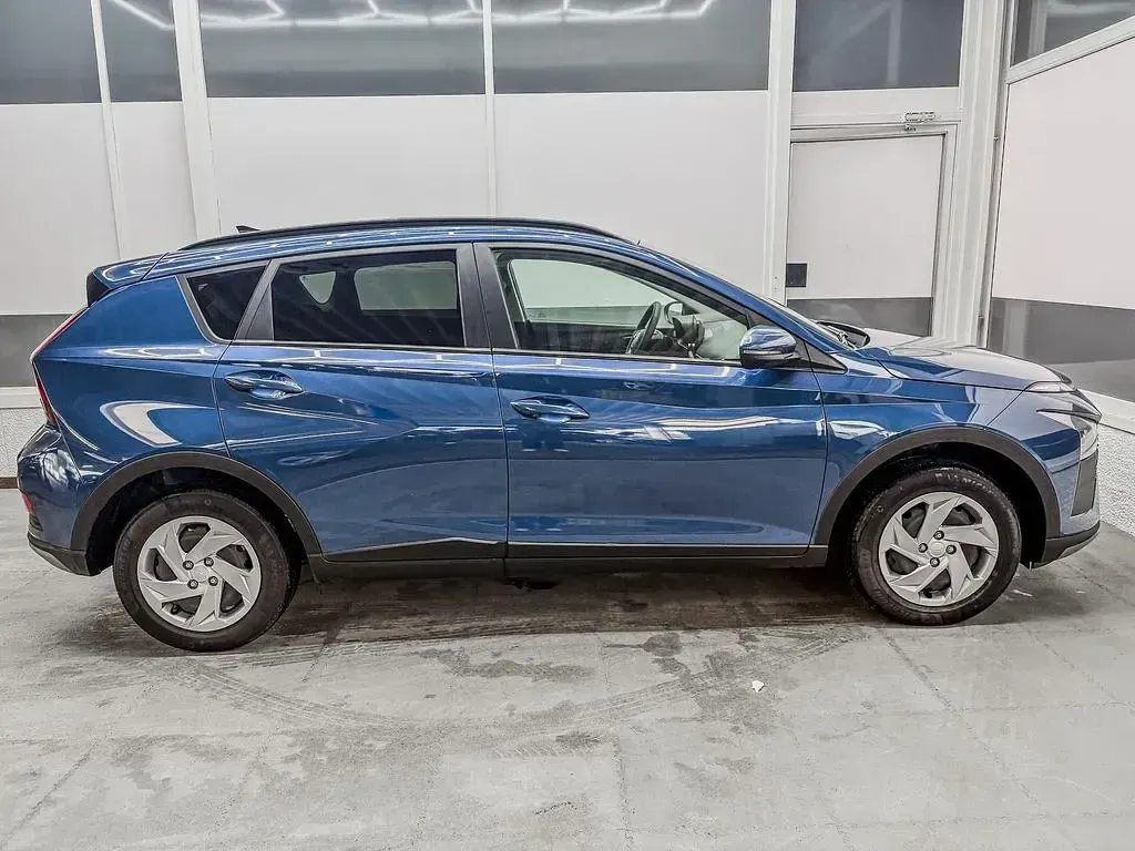 Neu Hyundai Bayon Comfort 77 PS (56 kW) 2025 Vibrant blue u3c SUV