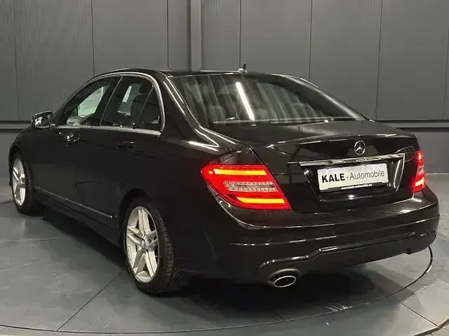 Gebraucht Mercedes C200 AMG 184 PS (135 kW) 2013 Schwarz Limousine