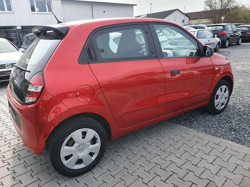 Gebraucht Renault Twingo Life 69 PS (50 kW) 2016 Feuerrot Kleinwagen