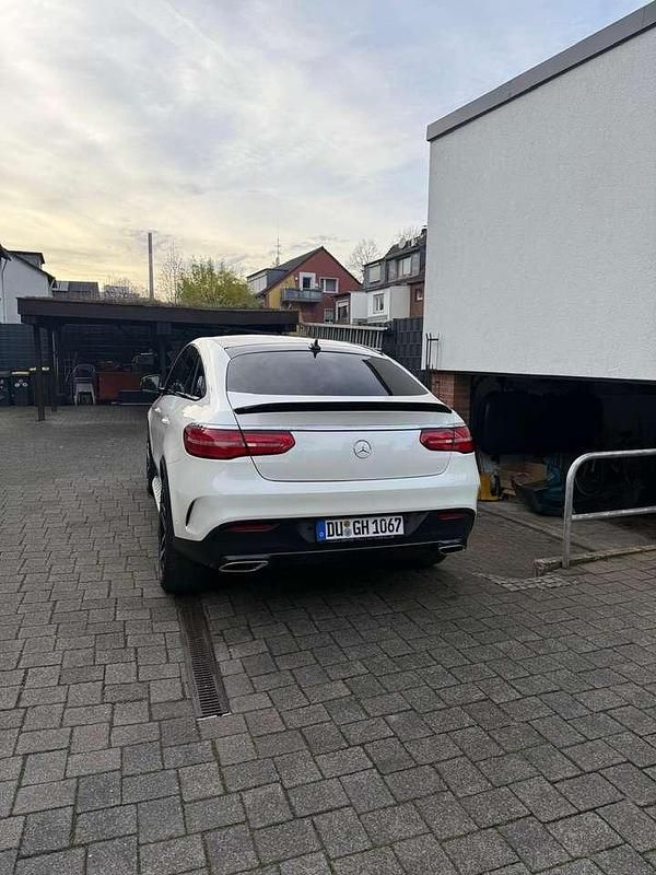 Gebraucht Mercedes GLE350 258 PS (189 kW) 2016 Weiß SUV