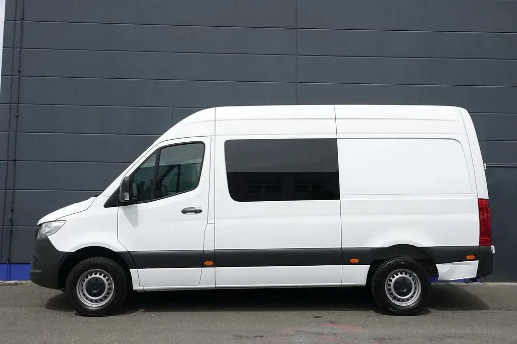 Gebraucht Mercedes Sprinter 170 PS (125 kW) 2021 Arktikweiss Van