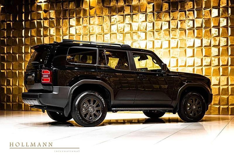 Neu Toyota Land Cruiser Executive 204 PS (150 kW) 2026 Deep black metallic SUV