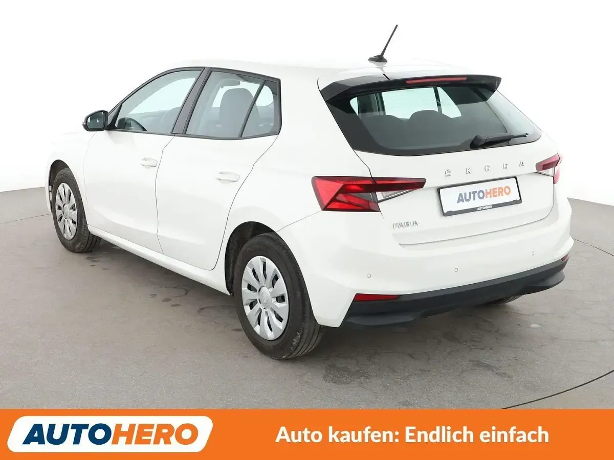 Gebraucht Skoda Fabia Ambition 95 PS (69 kW) 2021 Weiß Kleinwagen