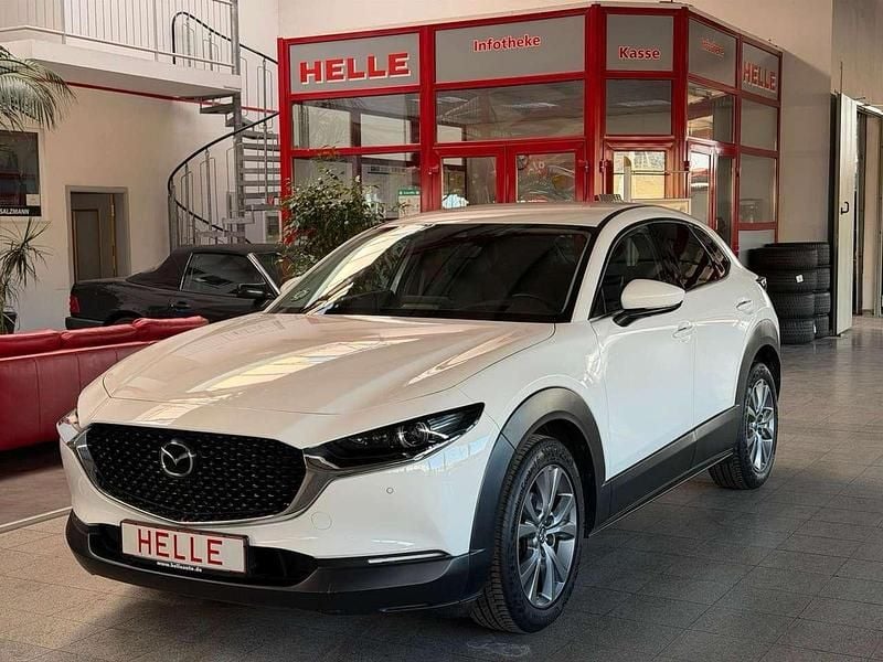Arctic white Gebraucht 2021 Mazda CX-3 Basis SUV | 21.990 € (Teuer) - Bild 1/4