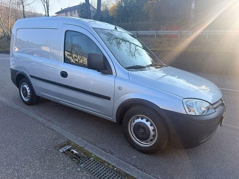 Gebraucht Opel Combo 69 PS (50 kW) 2006 Silber Van / Kleinbus