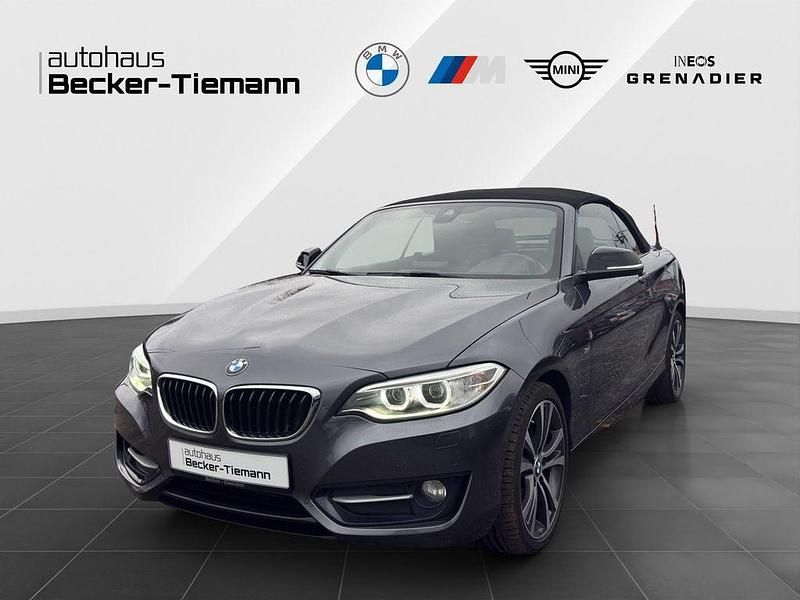 Grau Gebraucht 2015 BMW 220 Sport Line Cabrio | 17.402 € (Etwas zu teuer) - Bild 1/4