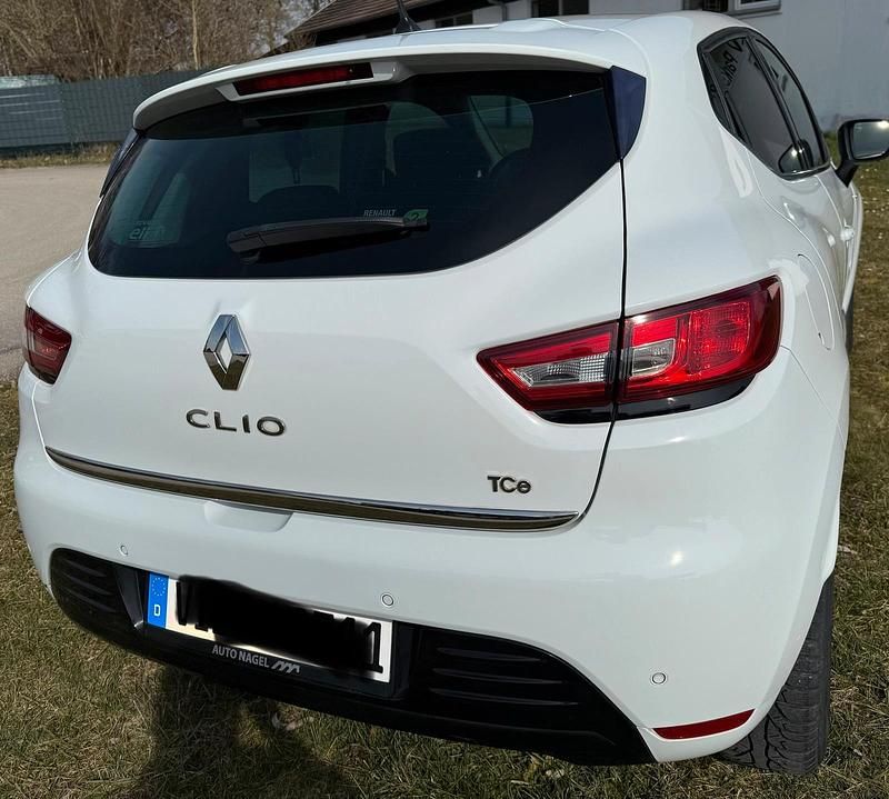 Gebraucht Renault Clio IV LIMITED 89 PS (65 kW) 2017 Weiß Kleinwagen