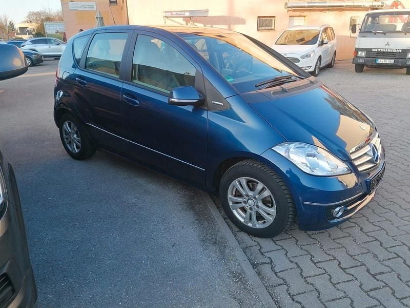 Gebraucht Mercedes A170 Elegance 116 PS (85 kW) 2008 Blau Kleinwagen