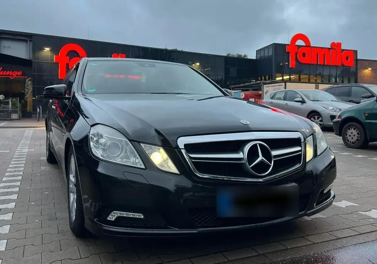 Brugt Mercedes E220 177 HK (130 kW) 2010 Sort Sedan