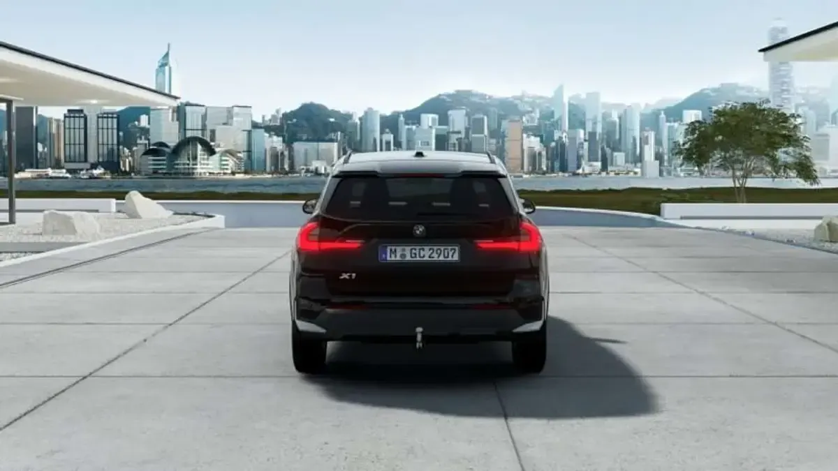 Neu BMW X1 136 PS (100 kW) 2026 Schwarz uni SUV