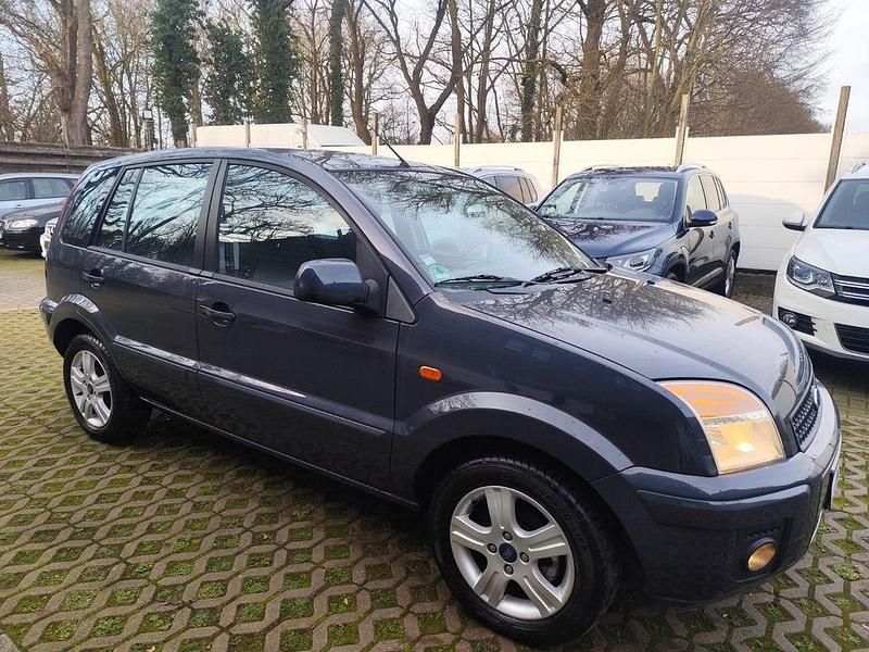 Gebraucht Ford Fusion Trend 80 PS (58 kW) 2012 Grau Limousine