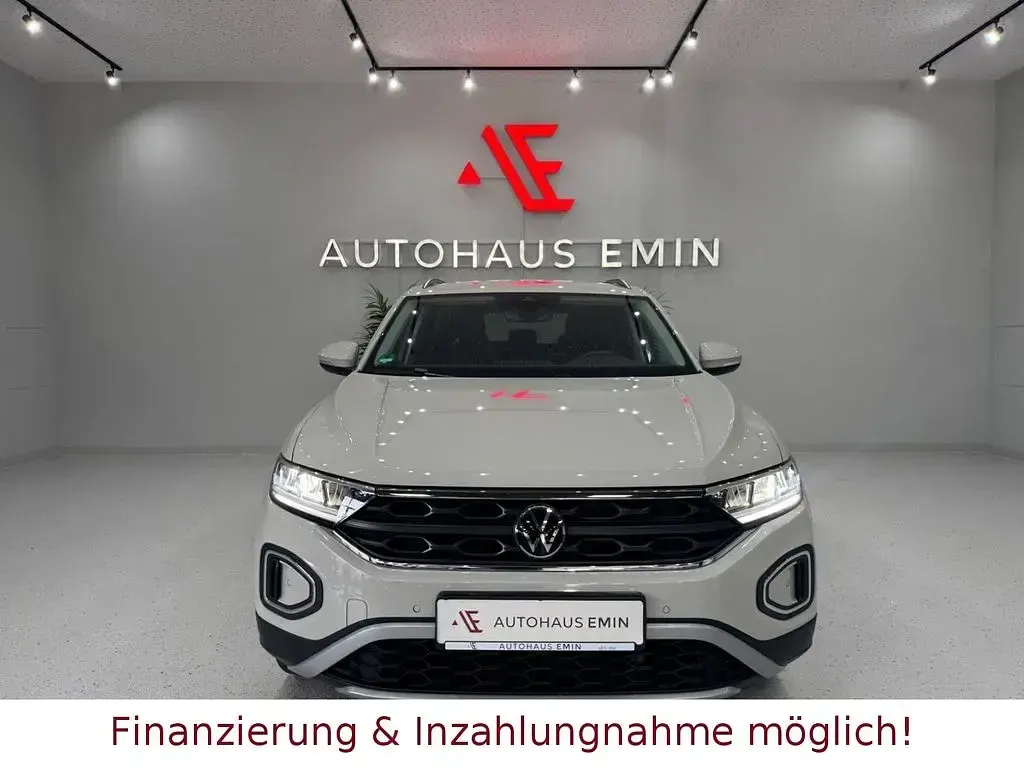 Gebraucht VW T-Roc Life 110 PS (80 kW) 2023 Grau SUV