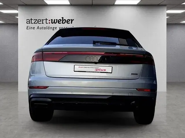 Gebraucht Audi Q8 S-Line 394 PS (289 kW) 2026 Satellitsilber metallic SUV